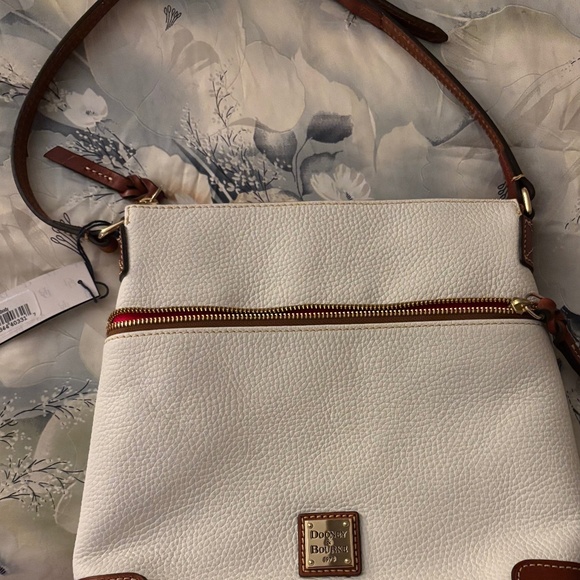 DOONEY BOURKE PURSE - Picture 1 of 1